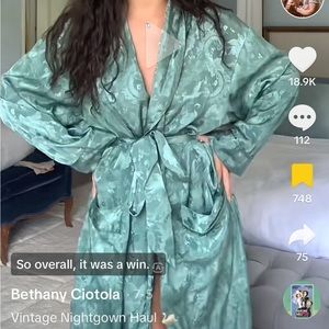 Vintage Gold Label Victoria's Secret Robe- Green Small